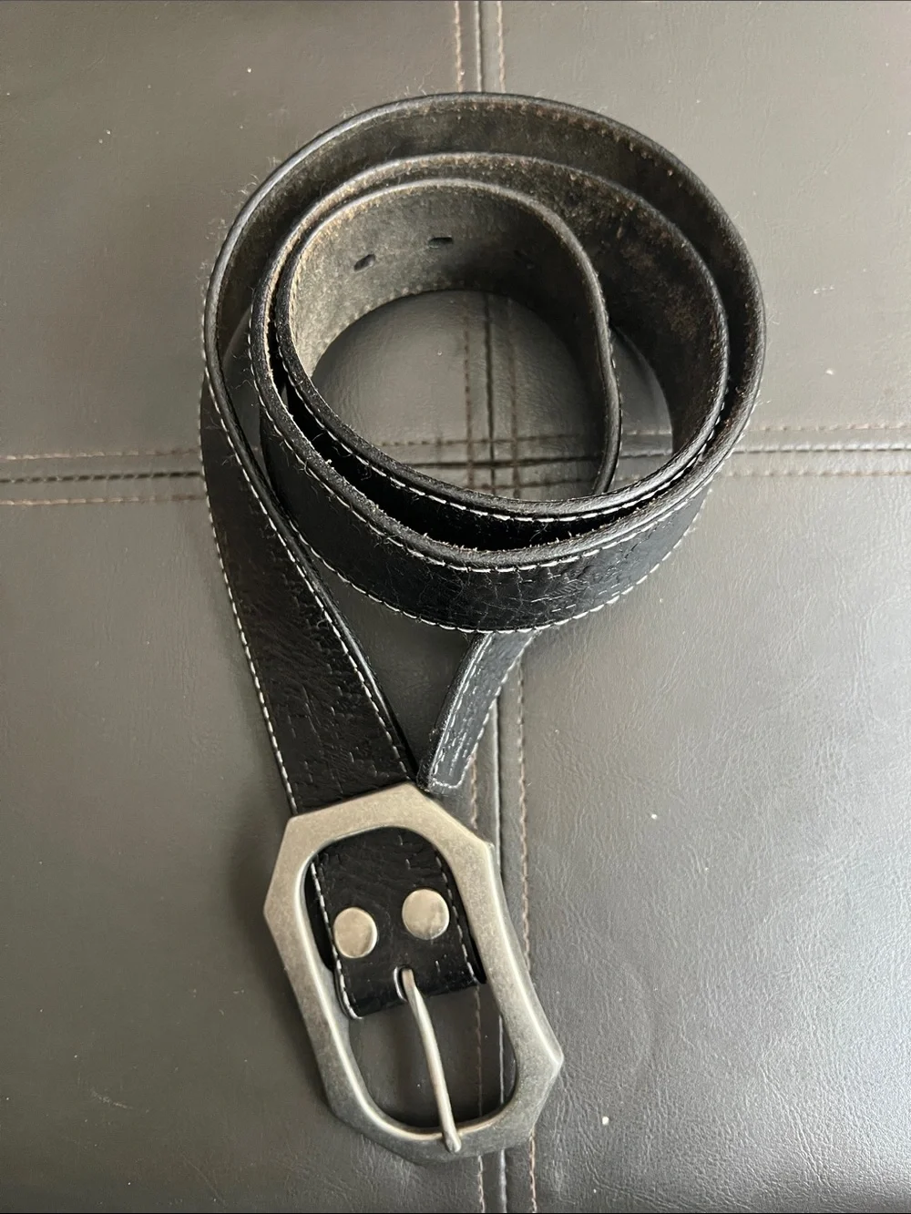 A. Kurtz Men's Radley Black Leather Belt with Oval Brushed Silver Buckle Size 40